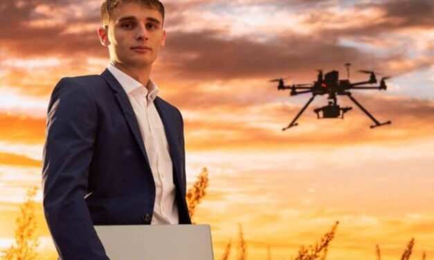 Emanuele Bossi di Gallarate primo italiano premiato con l’Aviation Week Network “20 Twenties Award”